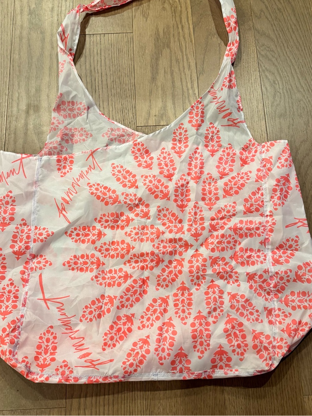 6 Free People Tote Bags - Picture 2 of 4